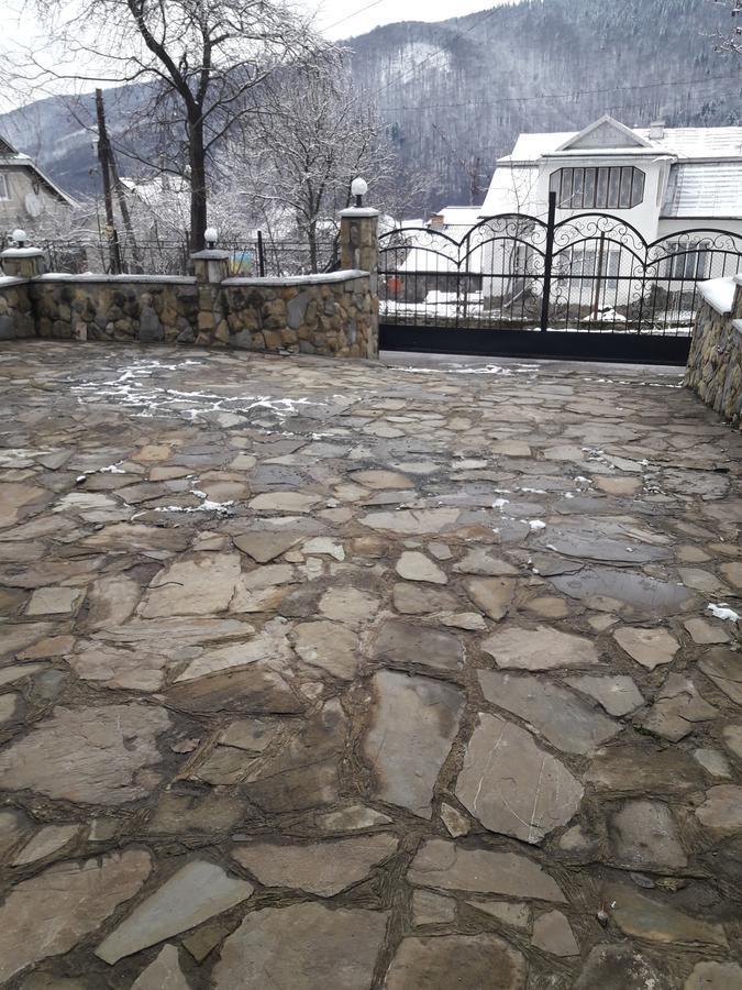 Sadyba Ellada Iaremcea Exterior foto